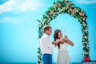 Свадебные церемонии в Дубае !!! Свадьба в Дубае на яхте!! фотограф Плевако Галина!